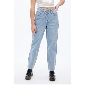 criss criss waist jeans